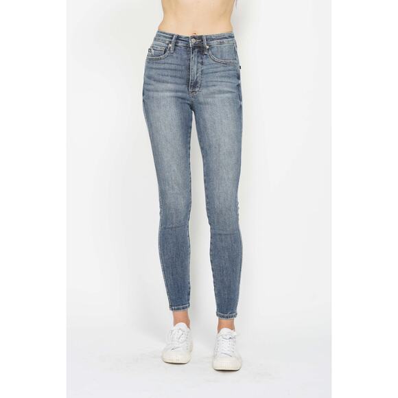 Judy Blue Full Size Mr Tummy Control Vintage Wash Skinny Jeans Plus Size main image 0